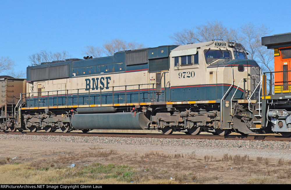 BNSF 9720